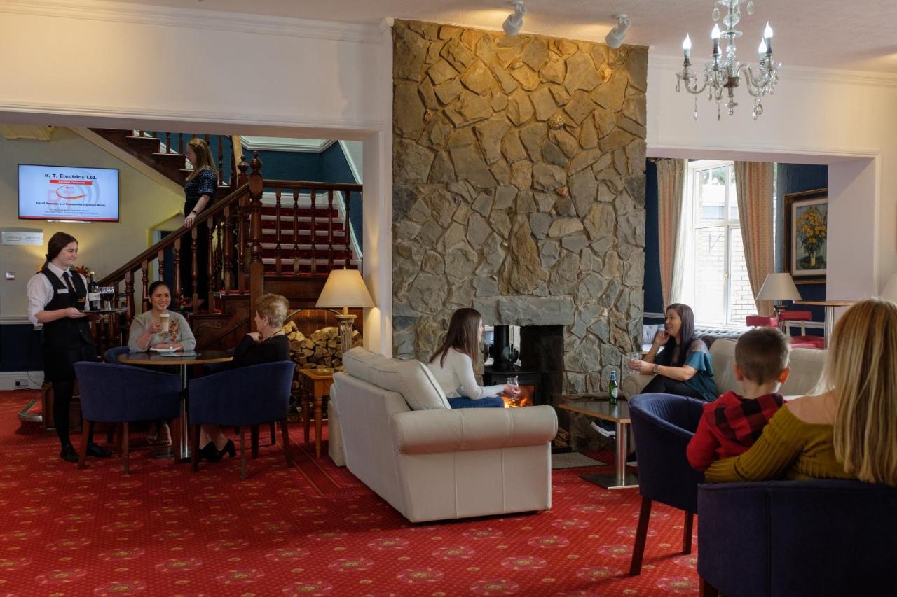 לאנלי The Diplomat Hotel Restaurant & Spa מראה חיצוני תמונה